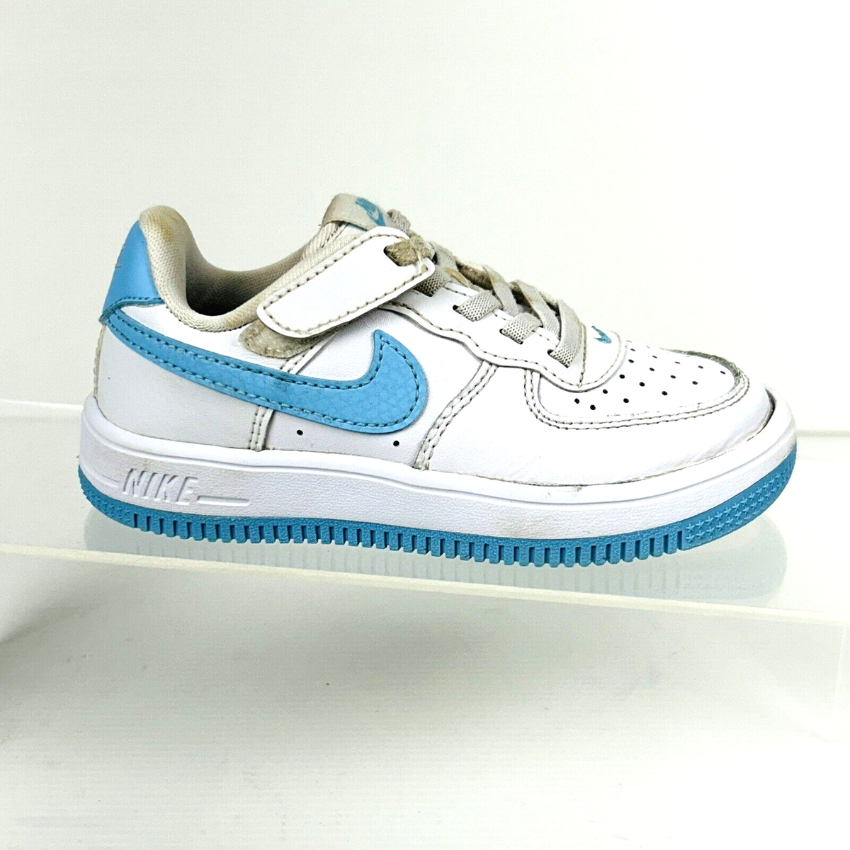 Nike Little Kid's 10.5 C Force 1 Low EasyOn White/Aquarius Nike Little Kid's 10.5 C Force 1 Low EasyOn White/Aquarius