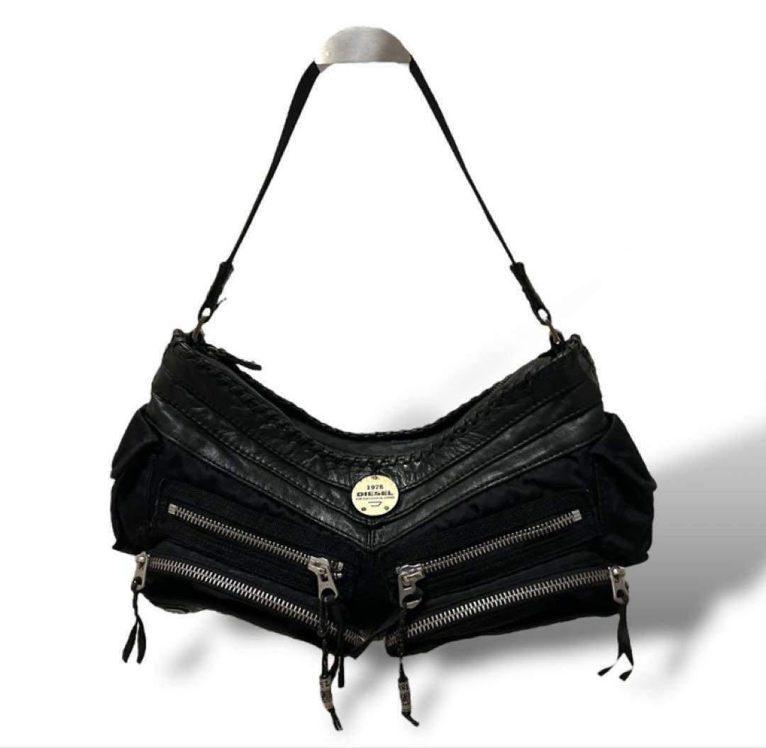 Diesel Women Y2K 00S Archive Shoulder Bag Black 39x2x19cm Diesel Women Y2K 00S Archive Shoulder Bag Black 39x2x19cm
