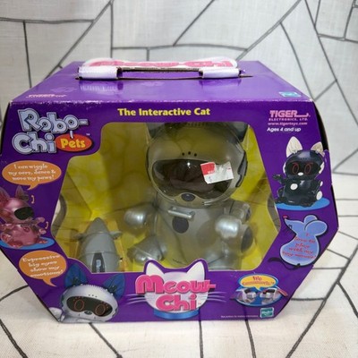 Tiger Electronics Meow-Chi Robo-Chi Pet OS Silver Vintage 2000 Interactive Cat
