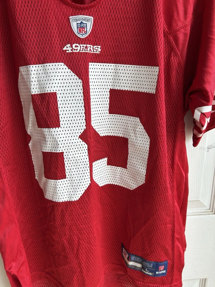 Camiseta Reebok Juvenil San Francisco 49ers Roja Vernon Davis Sobre el Campo Talla Grande Foto 2 de 4