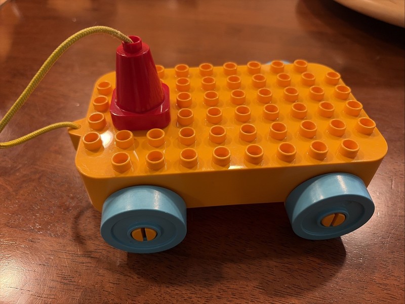 LEGO DUPLO Toddler Build Pull Along Yellow Car 6x10 Wagon Base Piece Part 10554