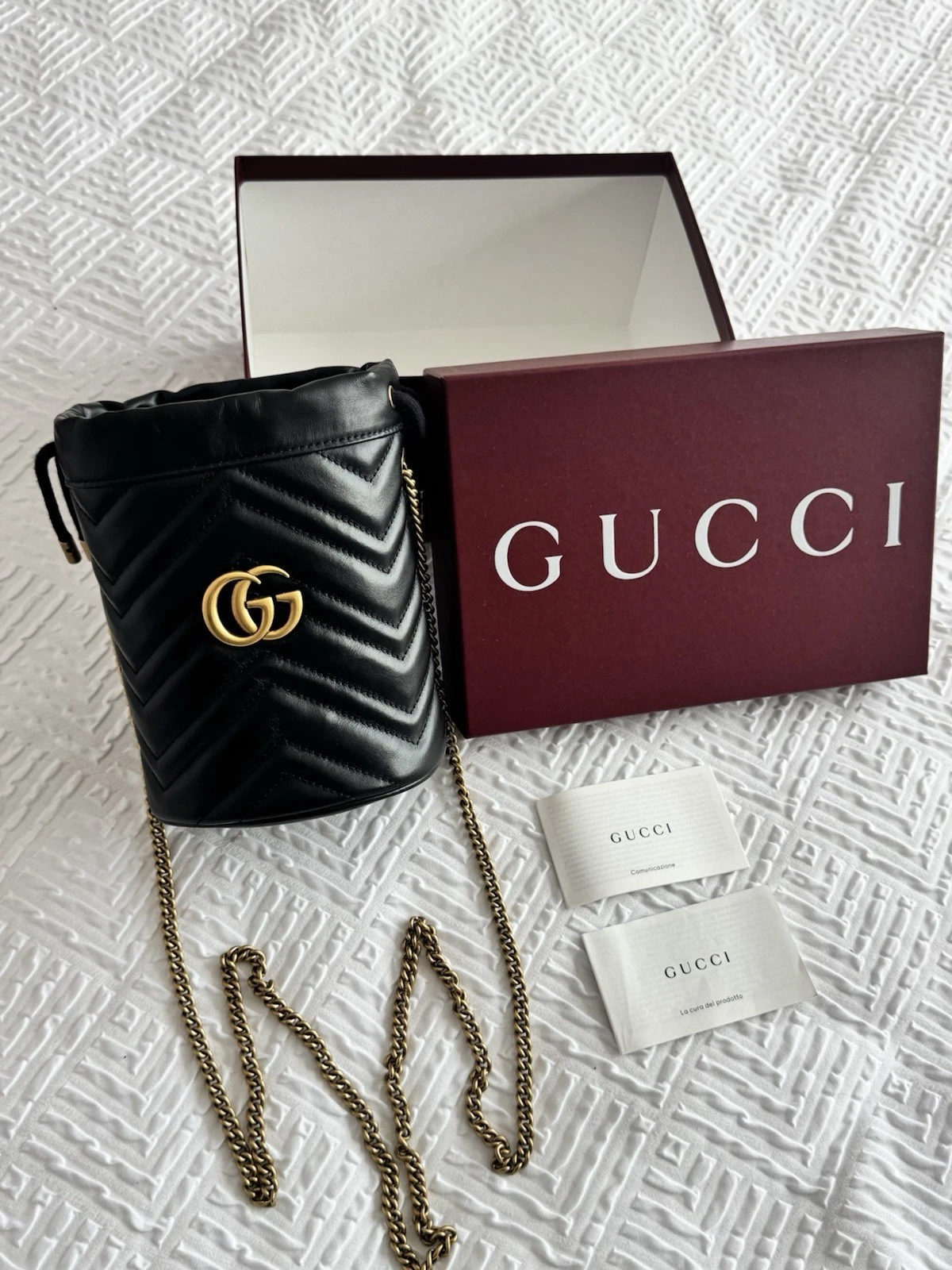 Gucci GG Marmont Bucket Bag Mini