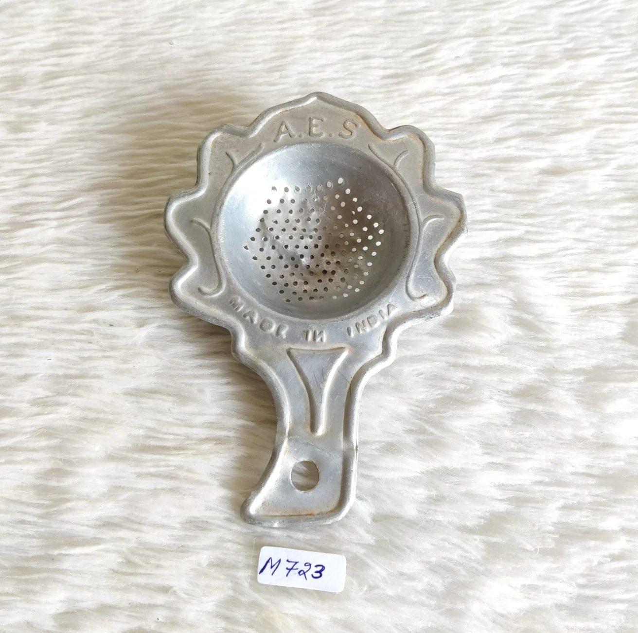 1940s Vintage A.E.S Aluminium Tea Strainer Sieve Wall Hanging Kitchenware M723