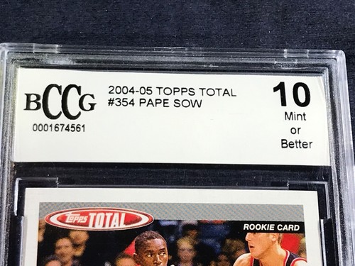 G4-75 BASKETBALL CARD - PAPE SOW TORONTO RAPTORS ROOKIE - 2005 TOPPS - GRADE 10 - Bild 2 von 5