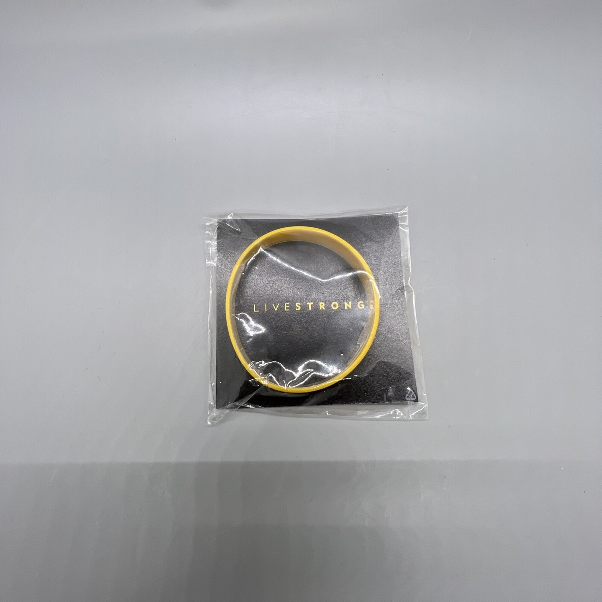 LIVESTRONG Yellow Wristband Lance Nike Authentic