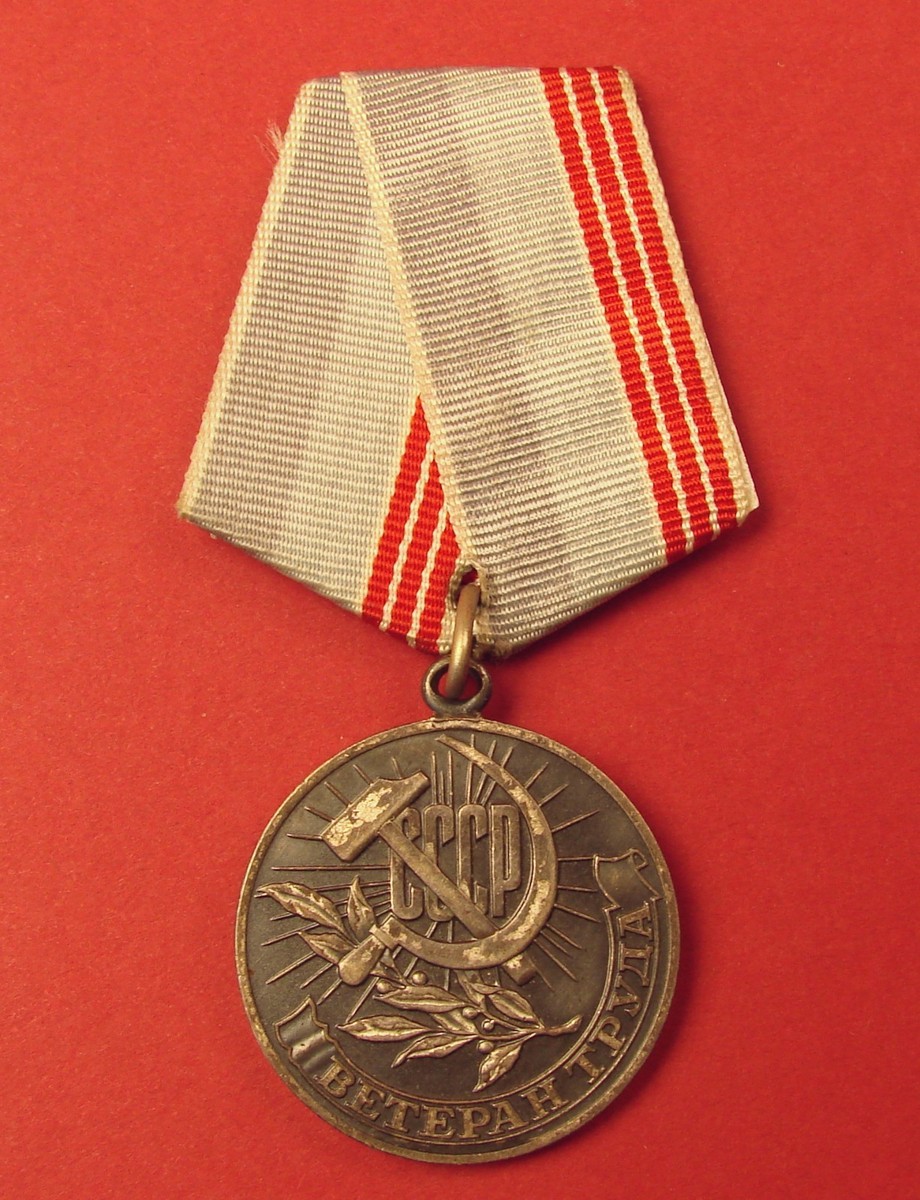 Médaille Originale Des Vétérans Du Travail Soviétique - Collection URSS - Objet D'époque