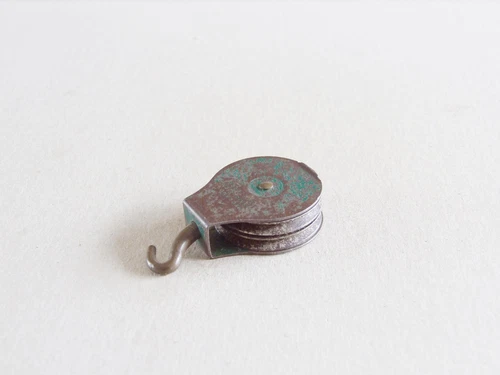 Meccano Double Pulley Block Part 152 Green Damaged *** Read Description ***