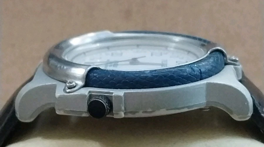 Reloj de Cuarzo Nautica Indiglo CR1025 Vintage Correa de Cuero Nueva Batería Foto 4 de 4