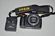 Cuerpo de cámara Nikon D40 DSLR solo batería EN-EL9a 25000 accionamientos de obturador