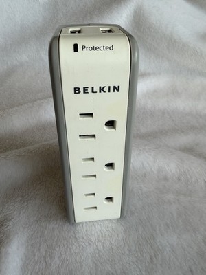 Belkin BZ103050-TVL Mini Surge Protector with USB Charger