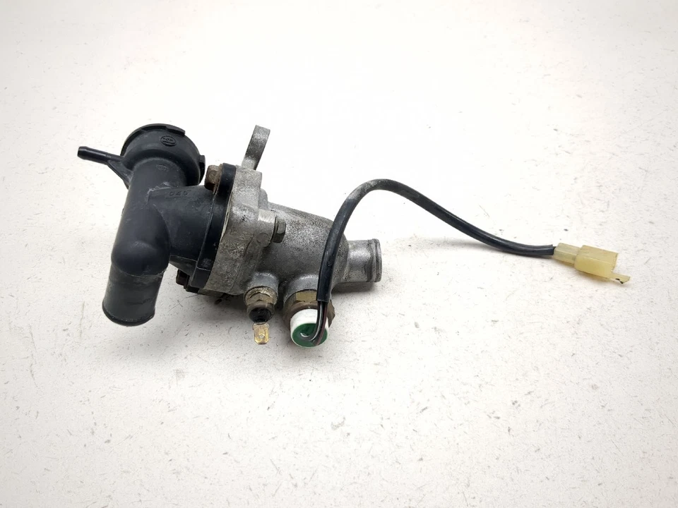 Carcasa termostato 94-99 Suzuki RF 900 RF900R Foto 3 de 4