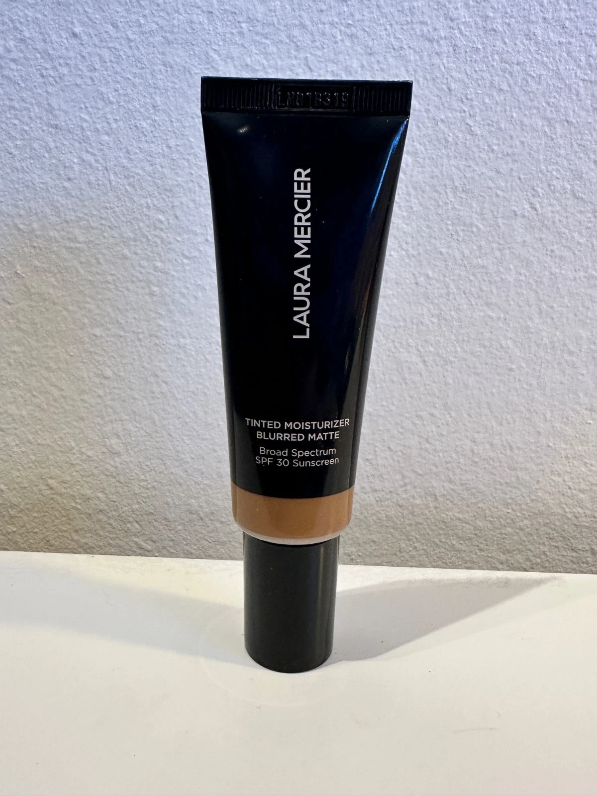 Laura Mercier SPF 30 Tinted Moisturizer Blurred Matte 1.5 Oz - 4W OCHRE