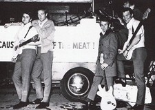 Beach Boys with Glen Campbell Smiling 4x6 Picture Celebrity Print