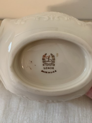 Cesta floral Lenox San Souci oro 24K marfil hueso en relieve porcelana usada en excelente estado - Imagen 9 de 14
