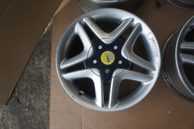 JDM Momo Ferrari Engineering 16