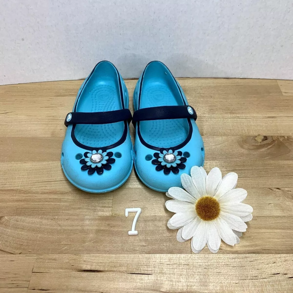 Crocs Keeley Petal Charm Flat Size C7