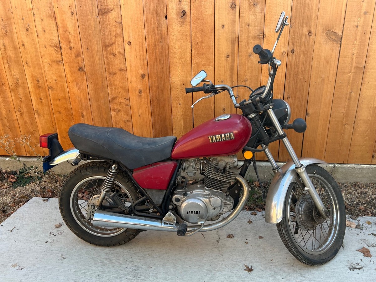 VTG Barn Find 1981 Yamaha SR 250 Complete with ONLY 300 Miles Time
