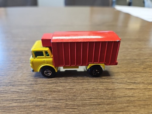 Camión frigorífico Matchbox Lesney Superfast 44 - contenedor amarillo y rojo, en caja - Imagen 2 de 9