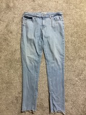 Levis 711 Jeans Women  s 32 Light Wash Denim Skinny Mid Rise Stretch Grunge