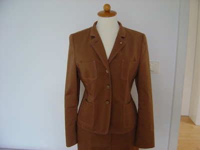 DINOMODA sportlicher Damen Blazer Jacke 38 TOPZustand Cognac windsor