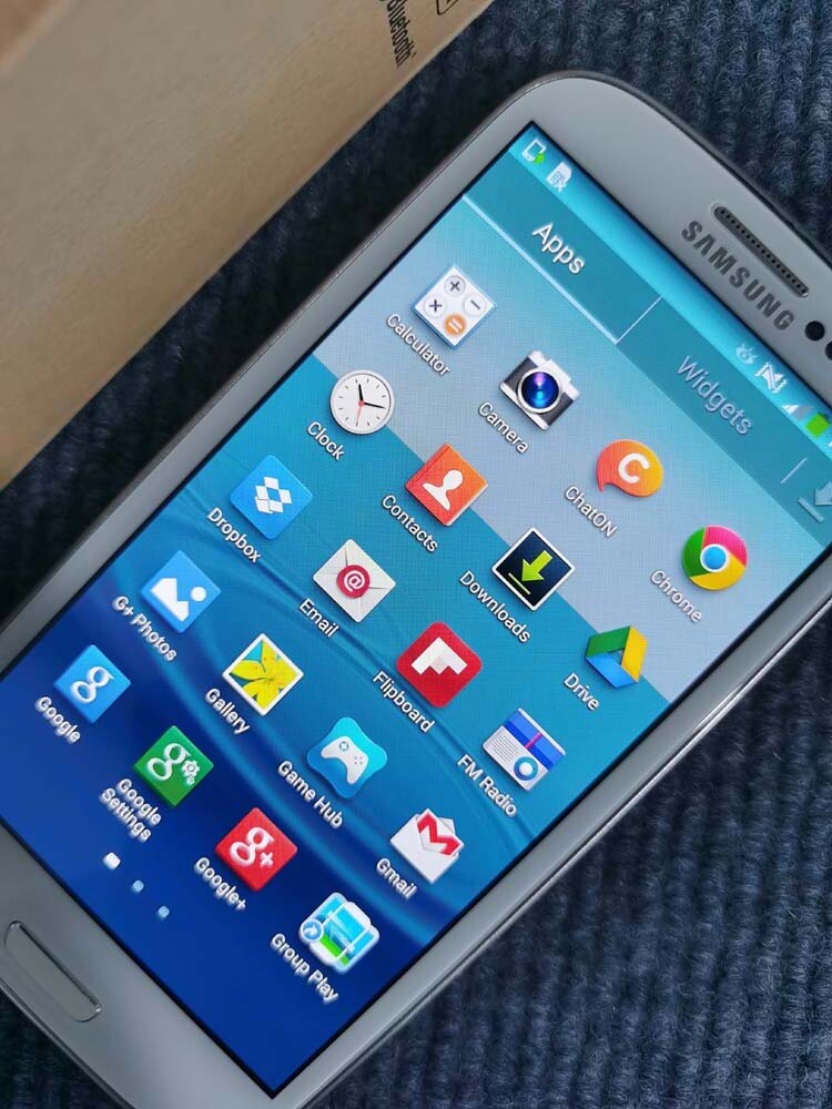 Samsung Galaxy S3 (GT-i9300) Android 16GB 3G Unlocked 4.8