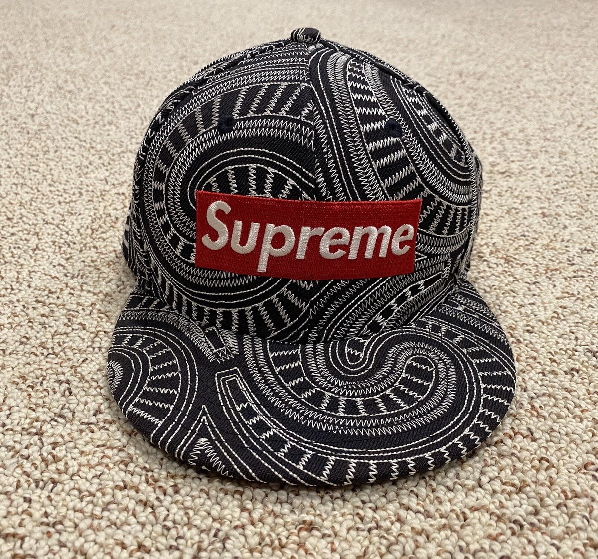 New Era 59Fifty SUPREME World Famous Uptown Box Logo New Era 59Fifty SUPREME World Famous Uptown Box Logo