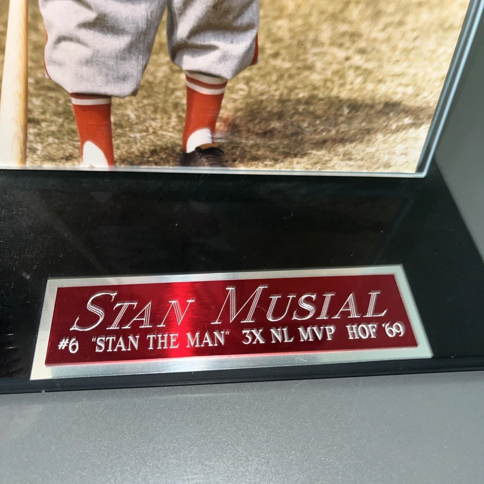 Stan Musial signed ball & 8" x 10" photo -Horizontal PHOTO/BALL DISPLAY CASE - Image 4 of 4