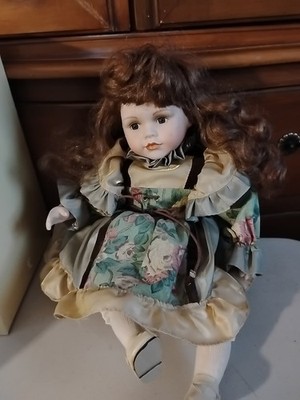 MADISON LEE PORCELAIN DOLL ''CHRISTI''