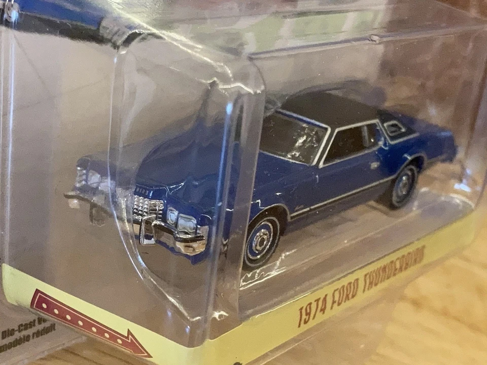 Ford Thunderbird 1974 Greenlight 1:64 azul nuevo en paquete sala de exposición piso serie 6 Foto 2 de 4