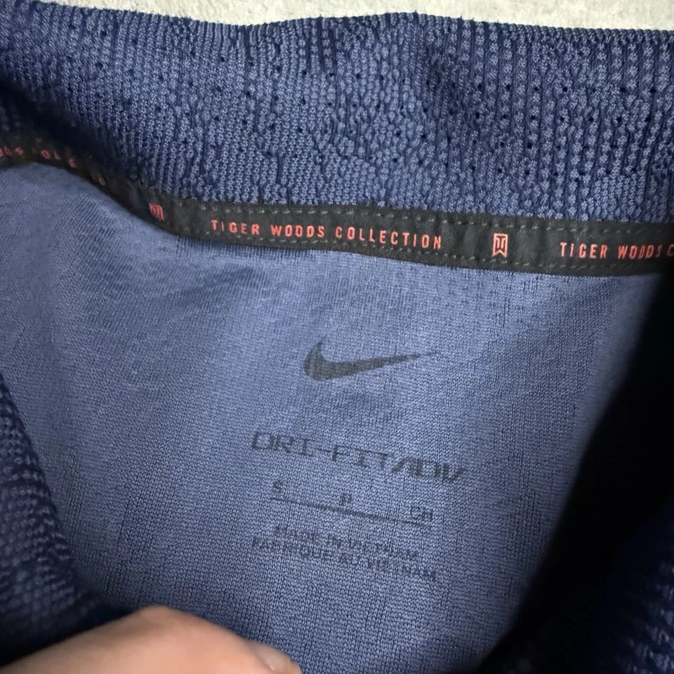 Usado en Excelente Condición Nike Dri-FIT ADV Tiger Woods Golf Hombres Pequeño DH0711-437 Rendimiento Jacquard Foto 2 de 4