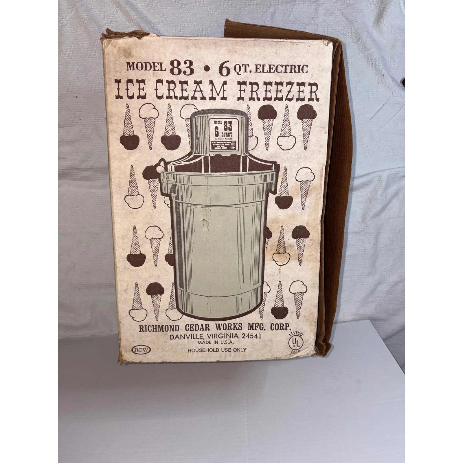 Richmond Cedar Works Electric Ice Cream Maker Freezer 6 Quart Vintage