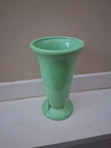 Vintage Mcm Jade Green Slag Milk glass Urn Vase Jadite 1940's Chip Crack Free