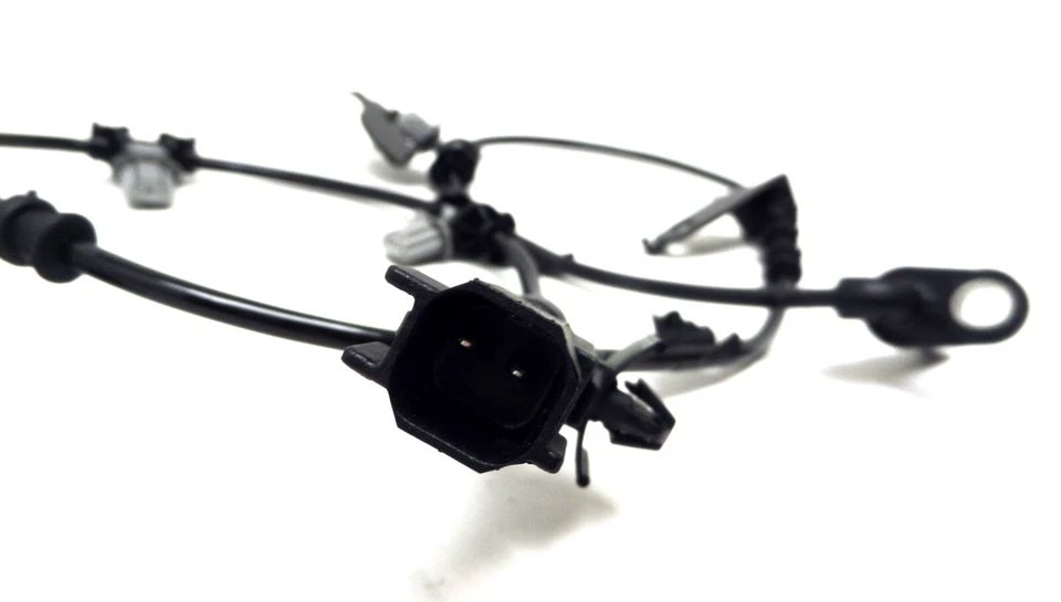 84638590 Wheel Speed Sensor Right Side 2021-2025 Escalade Suburban Tahoe Yukon - Image 3 of 4