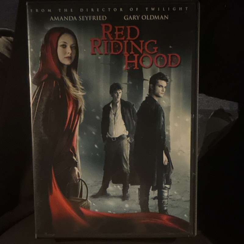 Red Riding Hood DVD Movie Disc w/ Amanda Seyfried, Gary Oldman
