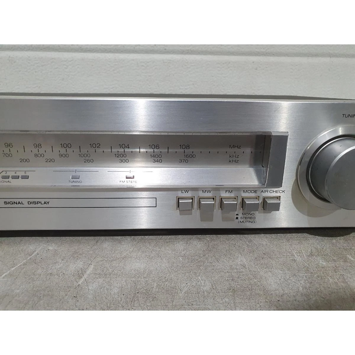 Sintonizador estéreo Sharp ST-30H plateado y gris con cable pantalla de señal portátil FM/LW/MW