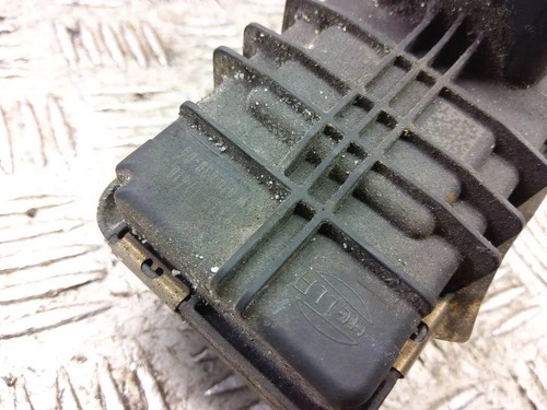 BMW 3 F30, F80 Elektrische Turboladersteuerung 6137647 2.00 Diesel 33220924