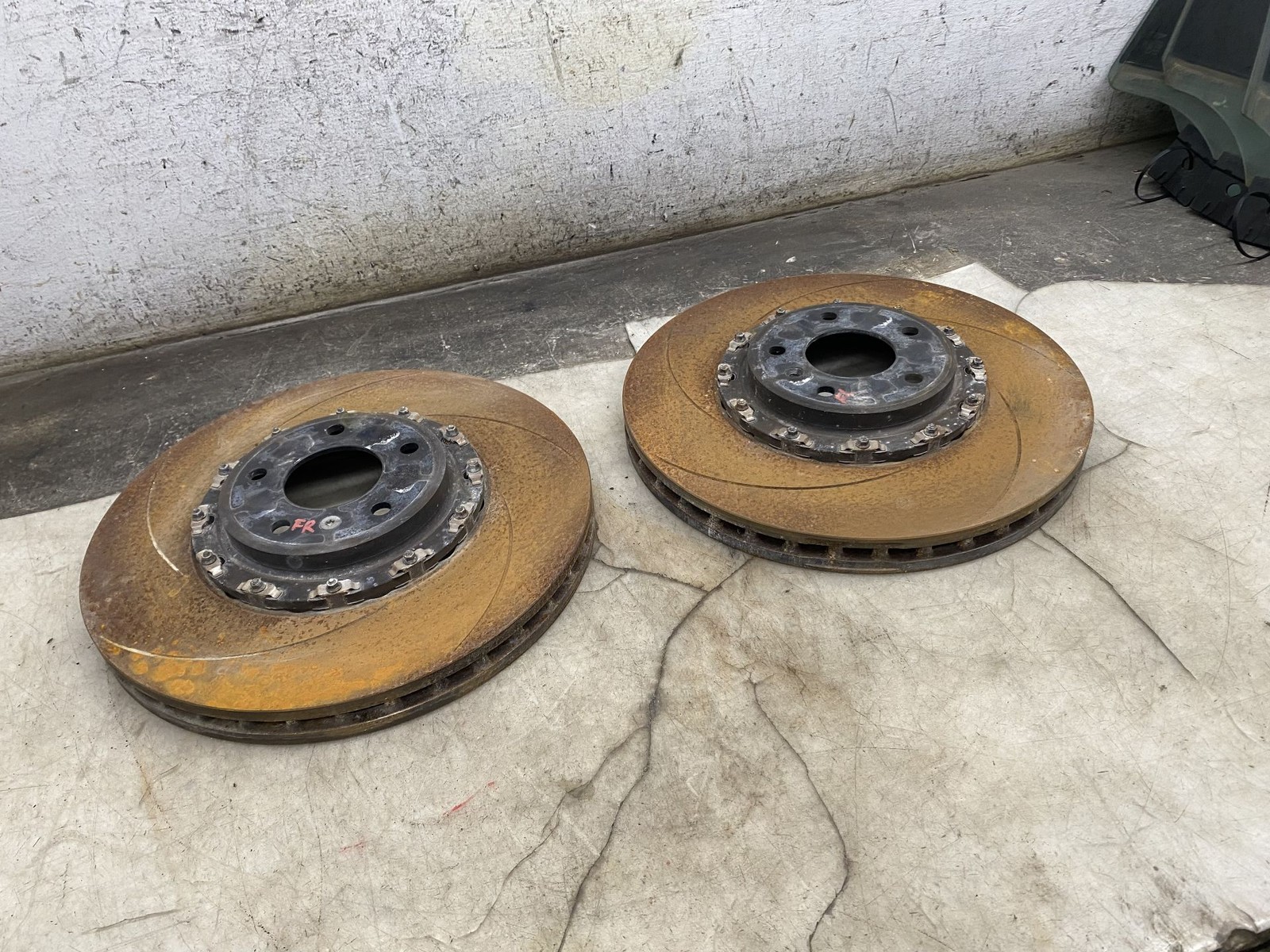 2020-2024 ASTON MARTIN DBX FRONT RIGHT LEFT STEEL BRAKE ROTOR SET MY83-1125-AA