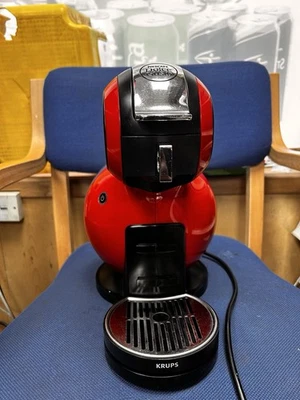 Nescafé Dolce Gusto Melody 3 coffee maker by Krups pls Read Description