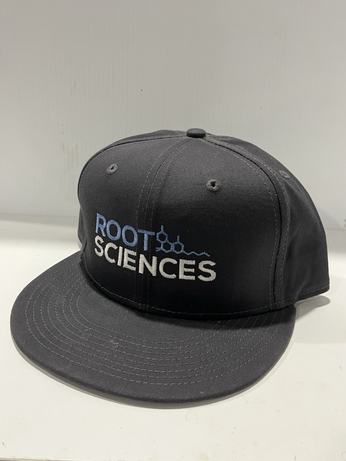 Root Sciences Flat Bill Snapback Hat - image 1