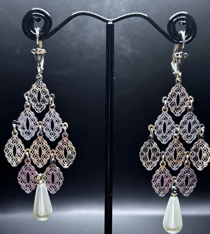 Pendientes colgantes rellenos de oro amarillo blanco rosa con perlas estilo retro de la más alta calidad Foto 4 de 4