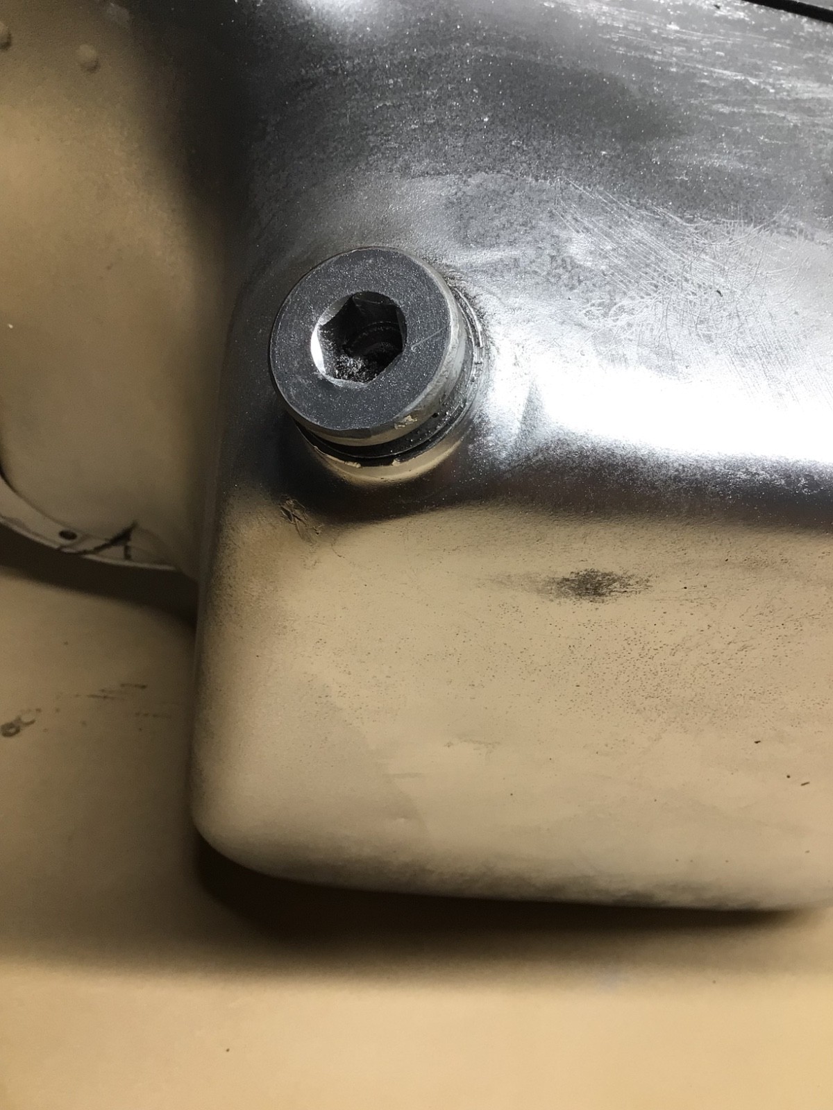 1966 - 1980 Rolls Royce Silver Shadow Silver Wraith II Oil Pan & SENSOR