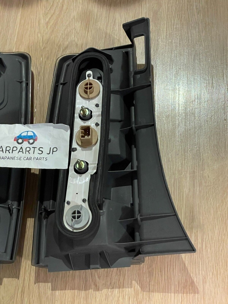 パーツ NCP31 TOYOTA bB TYC BACK LIGHT Scion XB Toyota bB NCP30 04-06 Tail Lights L&R Pair OEM JDM