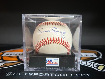 WILLIE STARGELL Signed Auto Autographed Baseball PSA/DNA 9 SWEET 