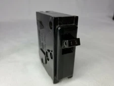 I-T-E Circuit Breaker EQ-P QP1-B015 15A 15 Amp 15 A 1P 1 pole Chipper Plastic 