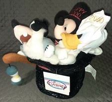 Disney 2000 bean bag set, mickey donald goofy in a blg hat w glitter Vintage '00