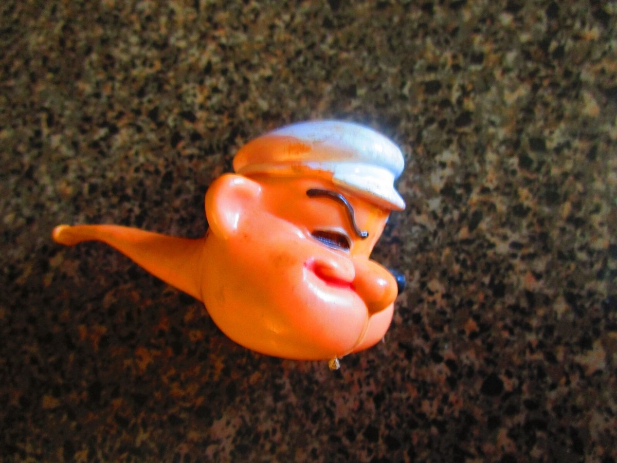 Vintage 1934 POPEYE Toy Kazoo Pipe - KING FEATURES Syndicate Tin w  display picture 1