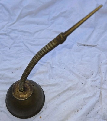 Vtg EAGLE  Oil Can Thumb Press Flex Neck Oiler Brass Tone