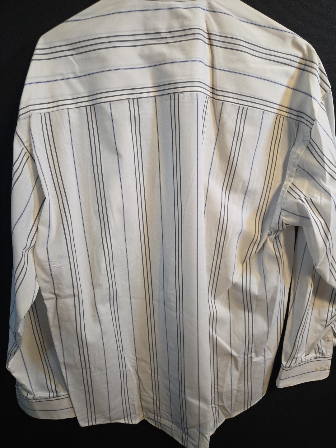 Oaktree Single Need Tailored  Medium Button Down - image 9