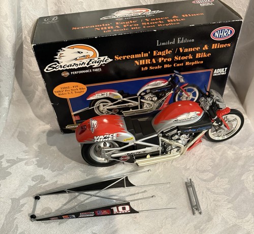 American Muscle Harley Davidson VROD Die Cast Screamin Eagle Pro Stock Bike #10