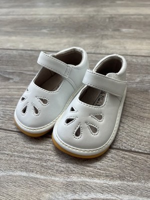Little Mae's Boutique White Mary Jane Squeaky Shoes for Toddler Girls Size 3